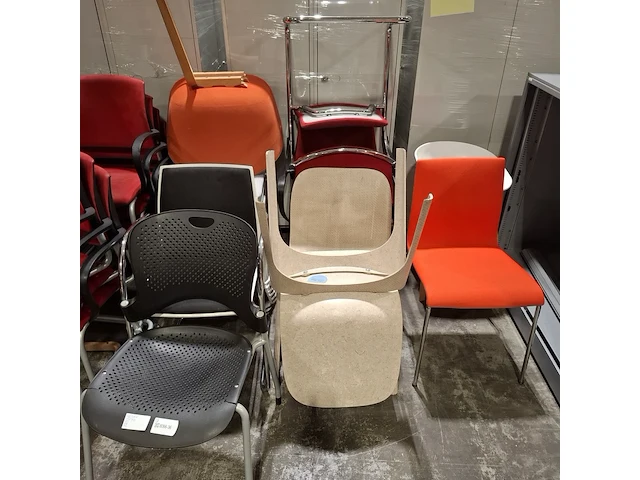 Partij diverse stoelen, o.a drabert - afbeelding 9 van  18