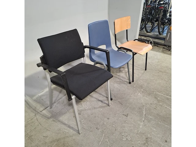 Partij diverse stoelen - afbeelding 7 van  14