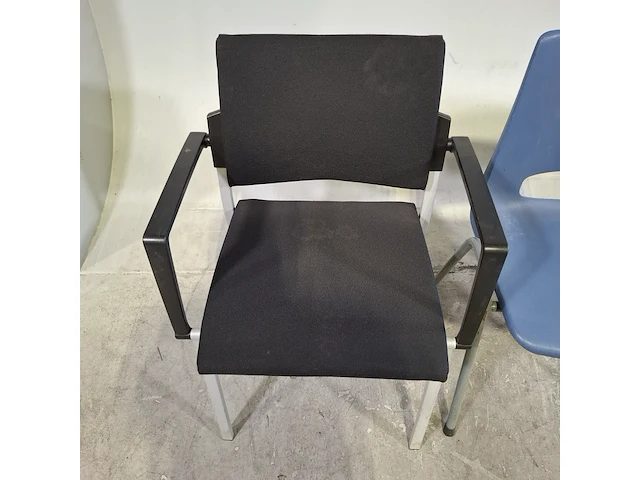 Partij diverse stoelen - afbeelding 11 van  14