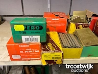 Partij diverse tackernagels - afbeelding 2 van  4