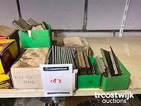 Partij diverse tackernagels - afbeelding 4 van  4