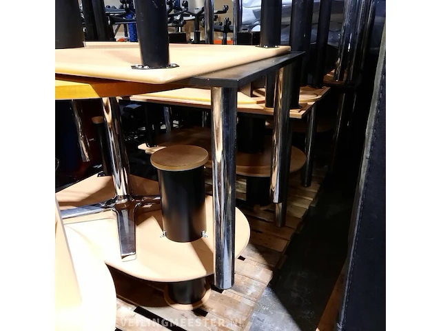 Partij diverse tafels - afbeelding 6 van  8