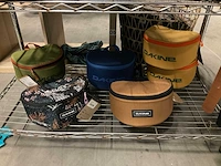 Partij diverse tassen/accessoires o.a carhartt/dakine/roxy/etc (32x) - afbeelding 5 van  18
