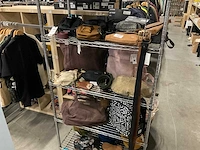 Partij diverse tassen/accessoires o.a carhartt/dakine/roxy/etc (32x) - afbeelding 1 van  18