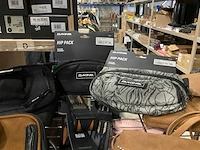 Partij diverse tassen/accessoires o.a carhartt/dakine/roxy/etc (32x) - afbeelding 14 van  18