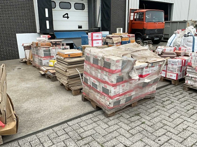Partij diverse tegels - afbeelding 9 van  15