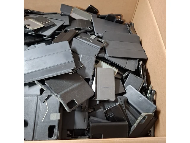 Partij diverse telefoonhoesjes, o.a. apple - afbeelding 2 van  13