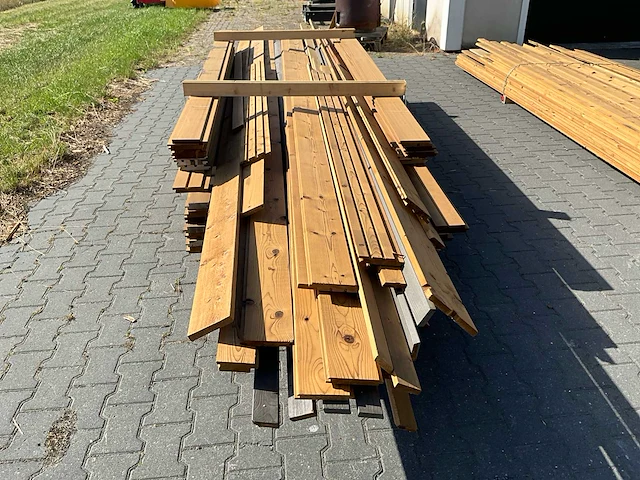 Partij diverse thermowood gevelbekleding - afbeelding 3 van  5