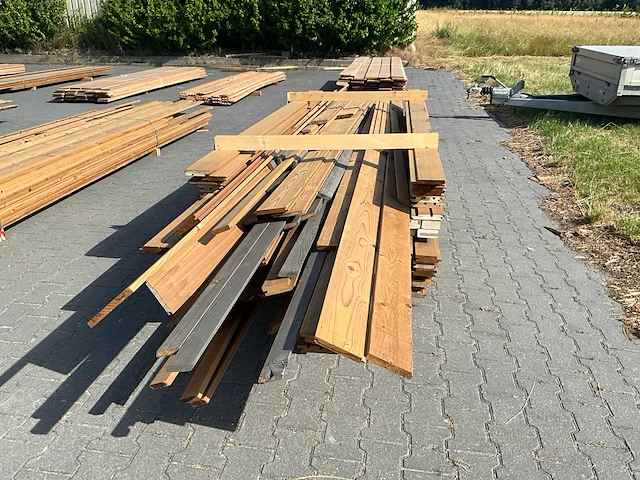 Partij diverse thermowood gevelbekleding - afbeelding 4 van  5