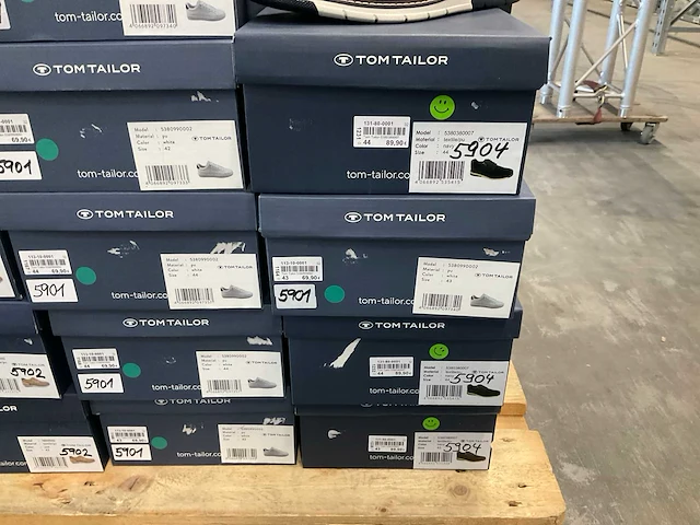 Partij diverse tom tailor & sioux schoenen (41x) - afbeelding 15 van  20