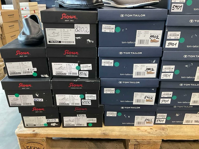 Partij diverse tom tailor & sioux schoenen (41x) - afbeelding 19 van  20