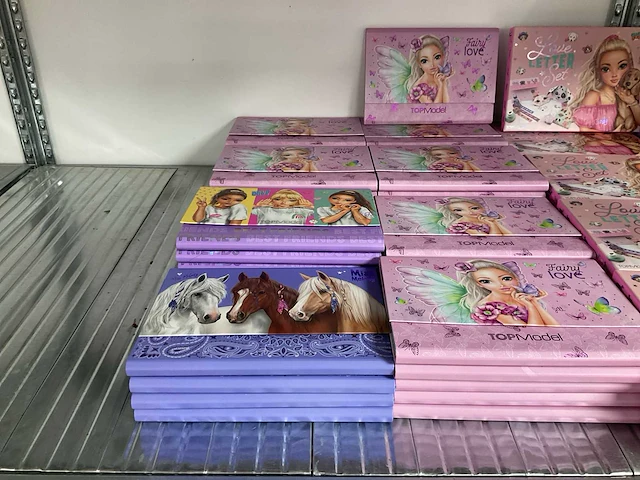 Partij diverse top model/wow items (370x) - afbeelding 3 van  12