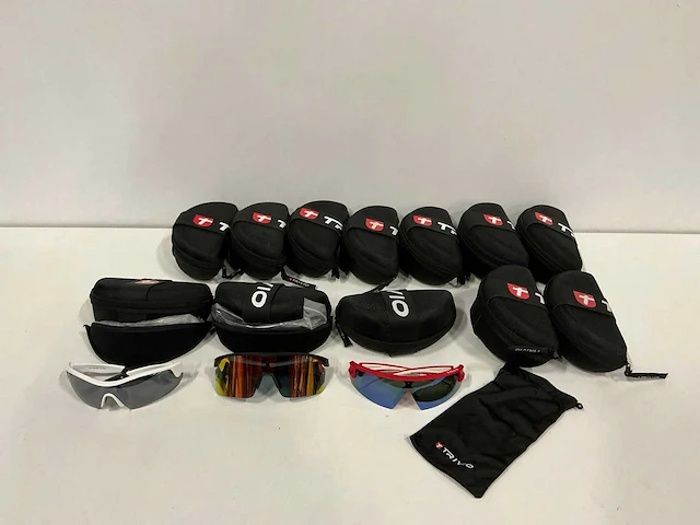 Partij diverse trivio fietsbrillen (12x) - afbeelding 1 van  4