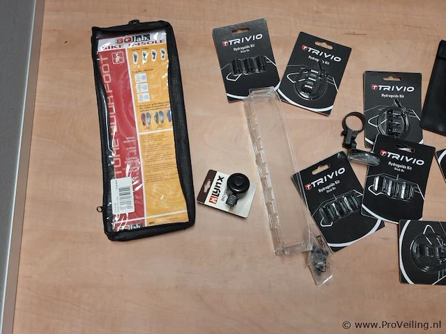 Partij diverse trivio fietsonderdelen o.a. kabelaccessoires - afbeelding 2 van  4