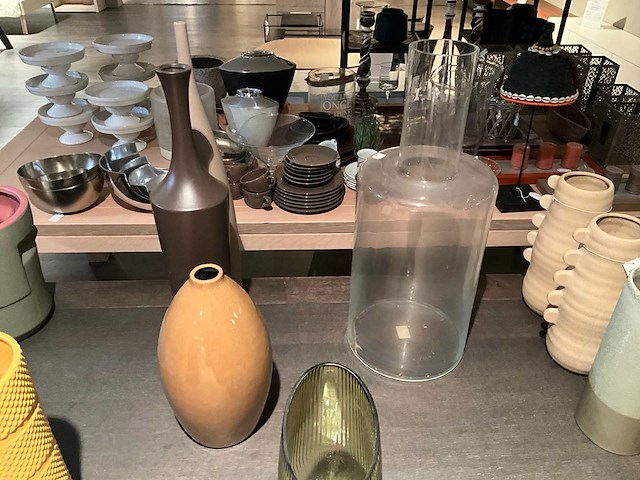 Partij diverse vazen (32x) - afbeelding 2 van  16