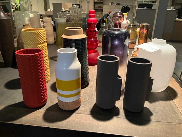 Partij diverse vazen (32x) - afbeelding 11 van  16