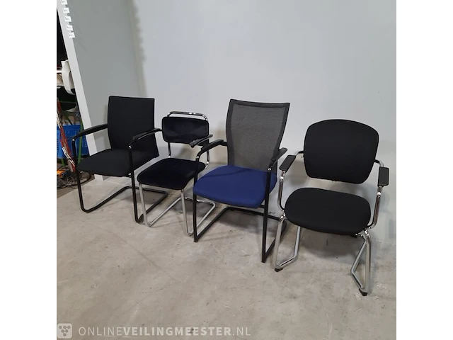 Partij diverse vergaderstoelen o.a. gispen - afbeelding 16 van  22