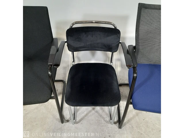 Partij diverse vergaderstoelen o.a. gispen - afbeelding 18 van  22