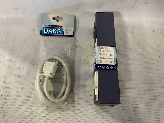 Partij diverse verlichting van o.a massive en daks (circa 4500 stuks) - afbeelding 10 van  20
