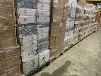 Partij diverse verlichting van o.a massive en daks (circa 4500 stuks) - afbeelding 12 van  20