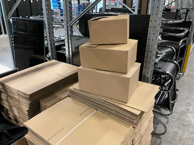 Partij diverse verpakkingsmaterialen (2300x) - afbeelding 4 van  7
