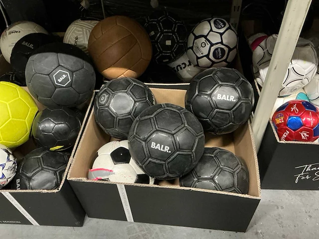 Partij diverse voetbal ballen (50x) - afbeelding 4 van  5