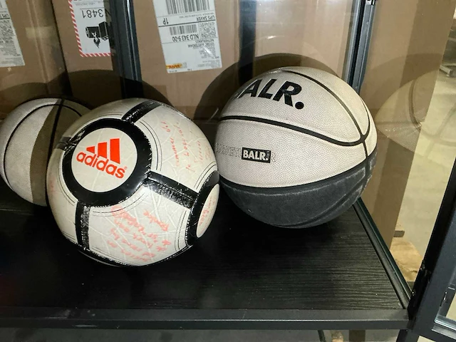 Partij diverse voetbal ballen (8x) - afbeelding 5 van  5