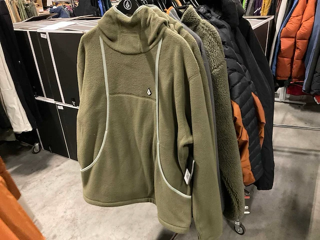 Partij diverse volcom jassen (17x) - afbeelding 8 van  14