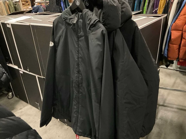 Partij diverse volcom jassen (17x) - afbeelding 11 van  14