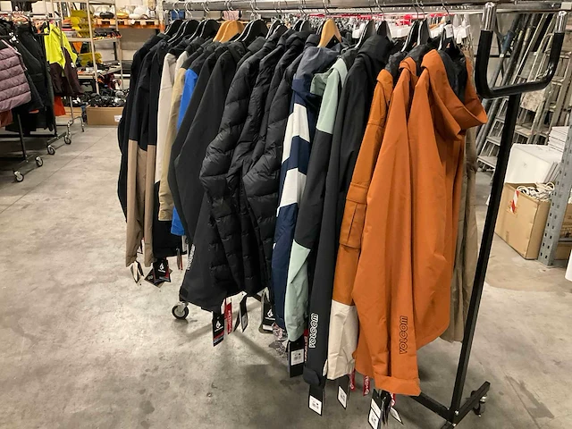 Partij diverse volcom jassen (21x) - afbeelding 6 van  13