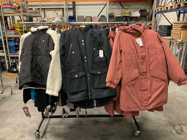 Partij diverse volcom jassen (25x) - afbeelding 6 van  13