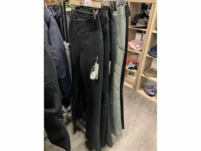 Partij diverse volcom wintersport broeken (8x) - afbeelding 9 van  15