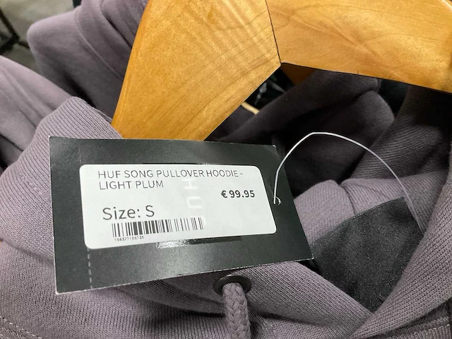 Partij diverse volcom/vissla/huf/polarskate vesten&truien (45x) - afbeelding 16 van  32