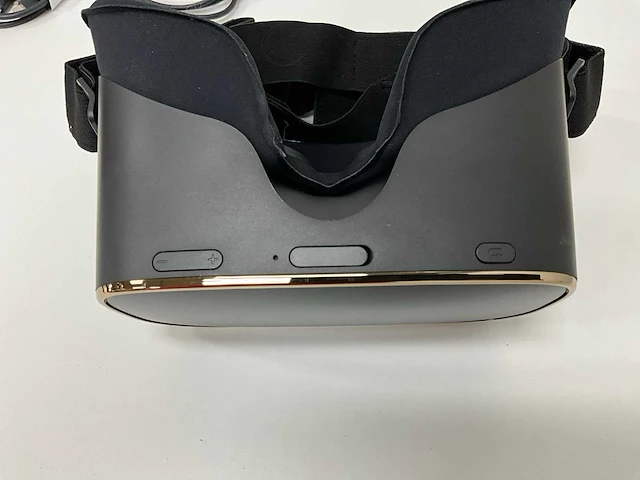 Partij diverse vr-headsets met accessoires - afbeelding 5 van  10