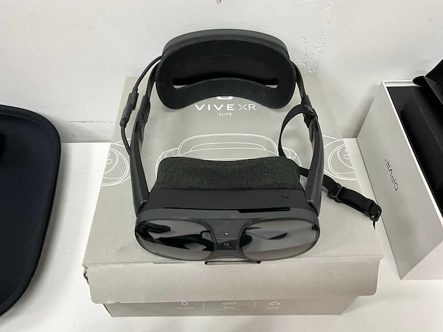 Partij diverse vr-headsets met accessoires - afbeelding 6 van  10