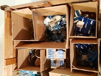 Partij diverse vrachtwagenonderdelen o.a daf, o.a 3120-17-051-2206 - afbeelding 7 van  16