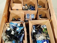 Partij diverse vrachtwagenonderdelen o.a daf, o.a 3120-17-051-2206 - afbeelding 9 van  16