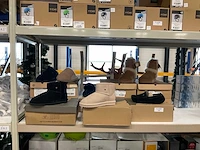 Partij diverse warmbat pantoffels (12x) - afbeelding 1 van  12