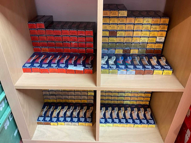 Partij diverse wella haarkleuring (233x) - afbeelding 1 van  5