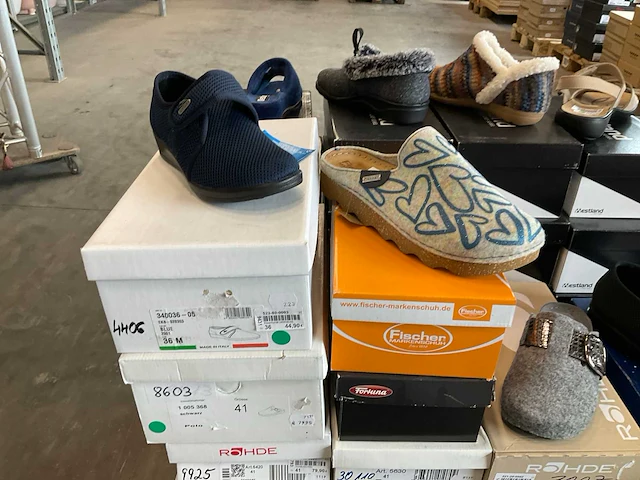 Partij diverse westland/marco tozzi/rhode/etc schoenen (47x) - afbeelding 9 van  11