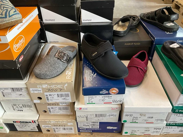 Partij diverse westland/marco tozzi/rhode/etc schoenen (47x) - afbeelding 10 van  11