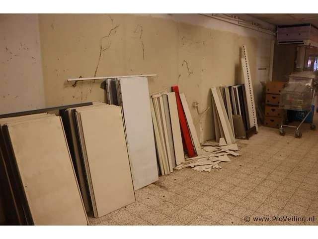 Partij diverse (winkel) stelling onderdelen - afbeelding 1 van  13