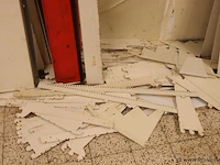 Partij diverse (winkel) stelling onderdelen - afbeelding 9 van  13