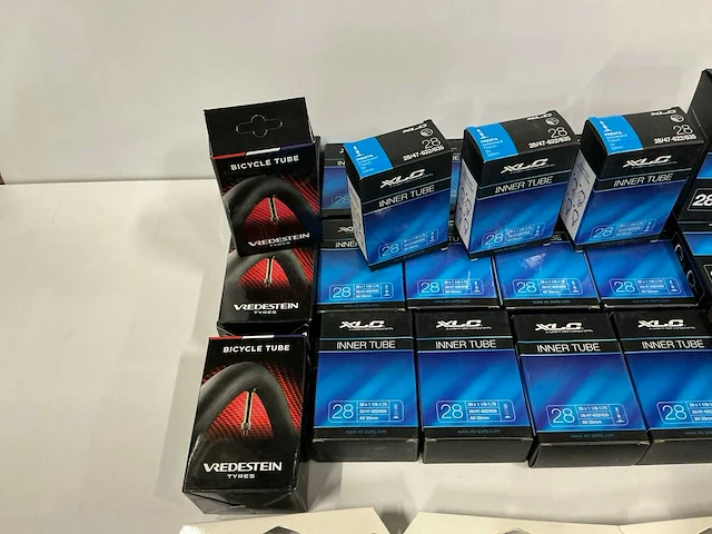 Partij diverse xlc/vredestein/vittoria tubes/banden (29x) - afbeelding 2 van  6