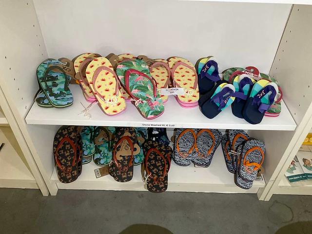 Partij diverse xq/bfc slippers (21x) - afbeelding 1 van  6