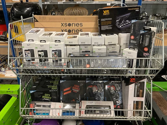 Partij diverse xsories/sp/gopro accessoires (99x) - afbeelding 1 van  11