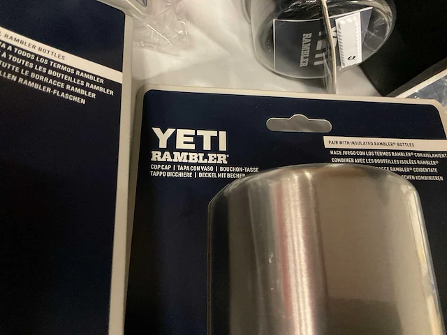 Partij diverse yeti accessoires (32x) - afbeelding 4 van  16