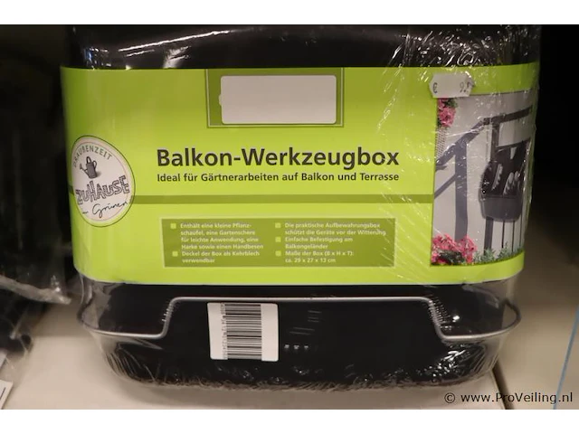 Partij diversen bestaande uit o.a. balkon werktuig box, nethouders, tuinschort & parasolhoed - afbeelding 2 van  4