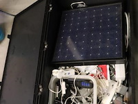 Partij diversen bestaande uit o.a. beursstand - afbeelding 1 van  5