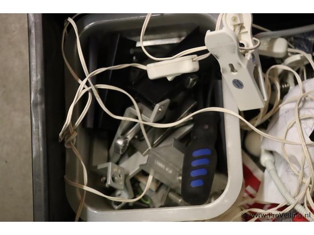 Partij diversen bestaande uit o.a. beursstand - afbeelding 4 van  5